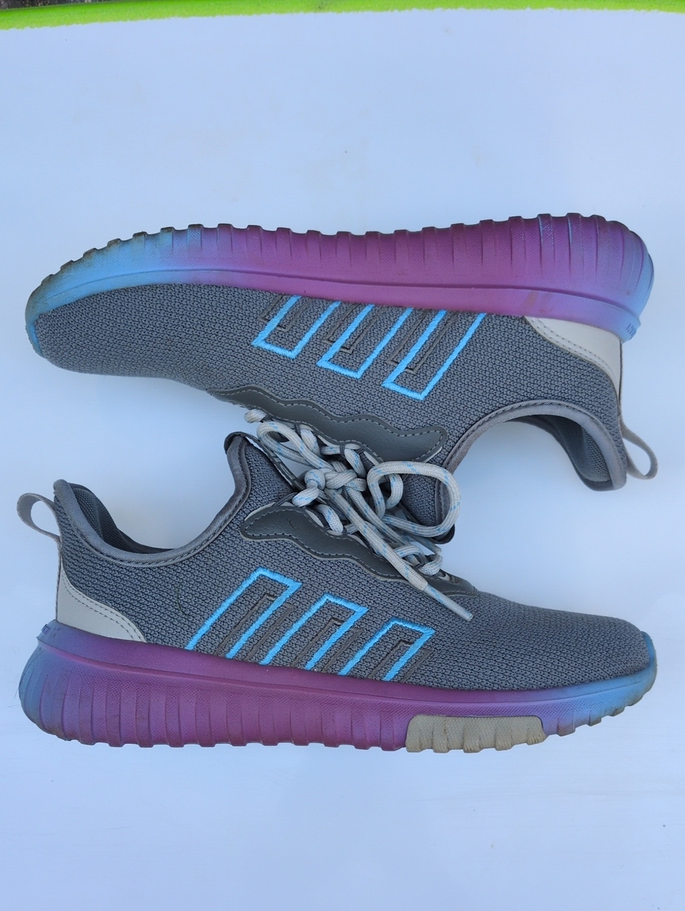 Adidas Kaptir Flow 2.0 Shoes Sneakers Girls size 3 - Picture 1 of 9